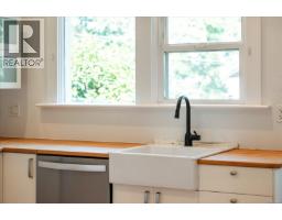 733 Fitzwilliam St, Nanaimo, BC V9R3B7 Photo 16