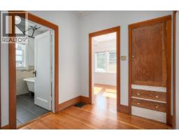 733 Fitzwilliam St, Nanaimo, BC V9R3B7 Photo 26