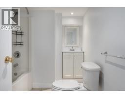 733 Fitzwilliam St, Nanaimo, BC V9R3B7 Photo 40