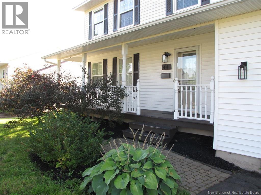 44 Greenhaven Drive - 4