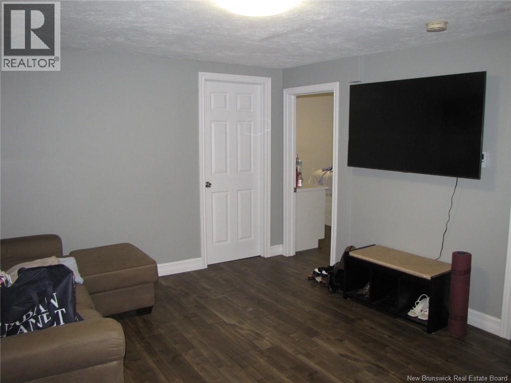 44 Greenhaven Drive - Image 27