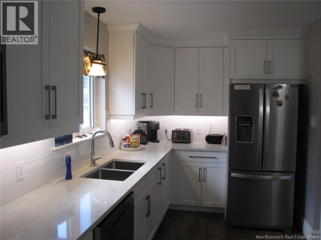 44 Greenhaven Drive - 21