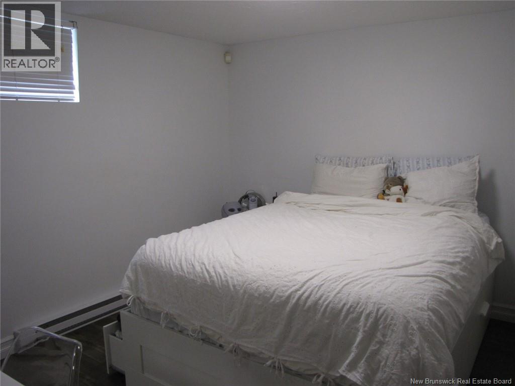 44 Greenhaven Drive - Image 31