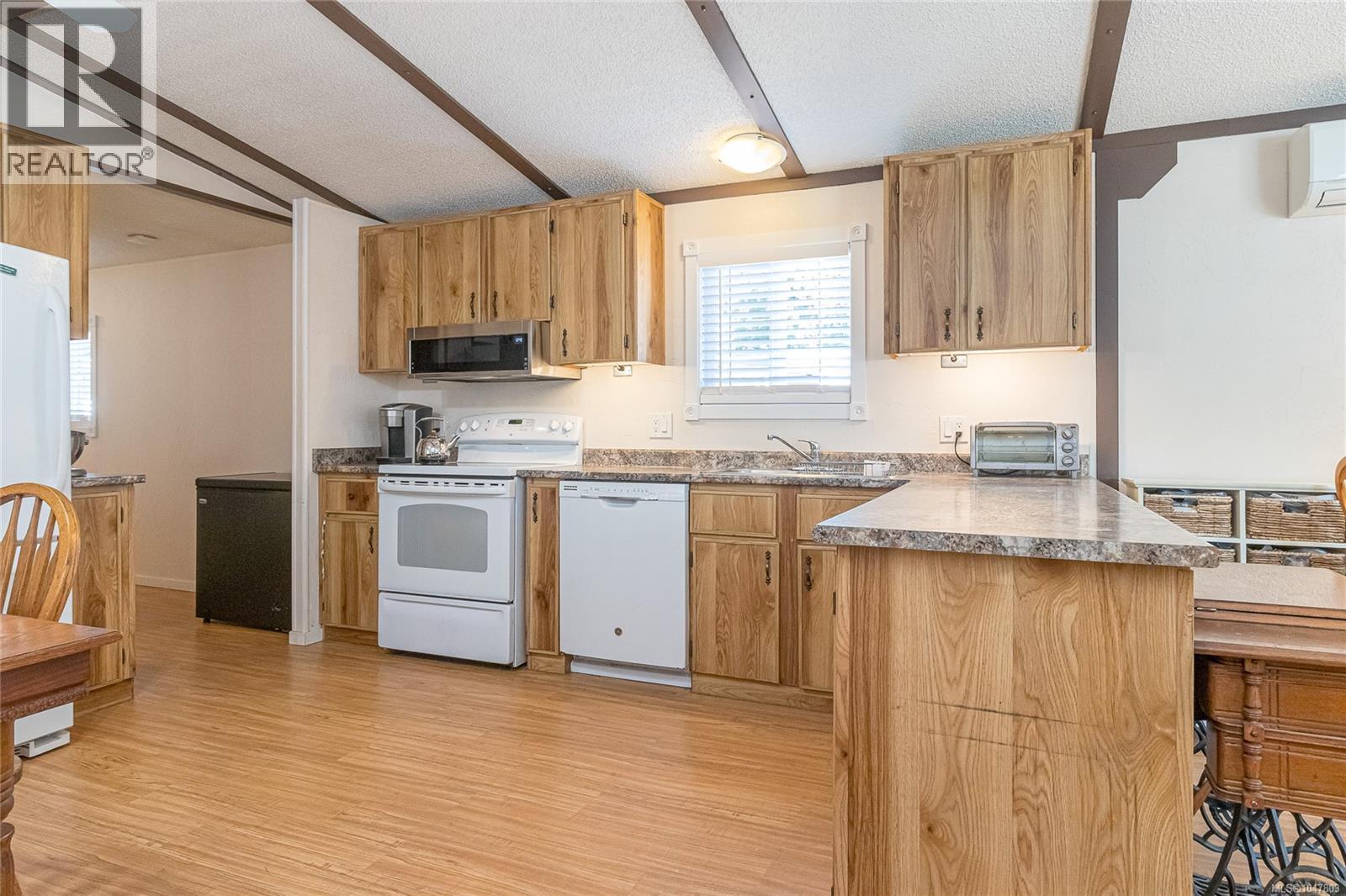 #50 3497 GIBBINS Rd - Image 13