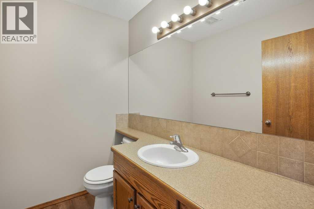 Listing photo – 127 Lyons Close, Red Deer