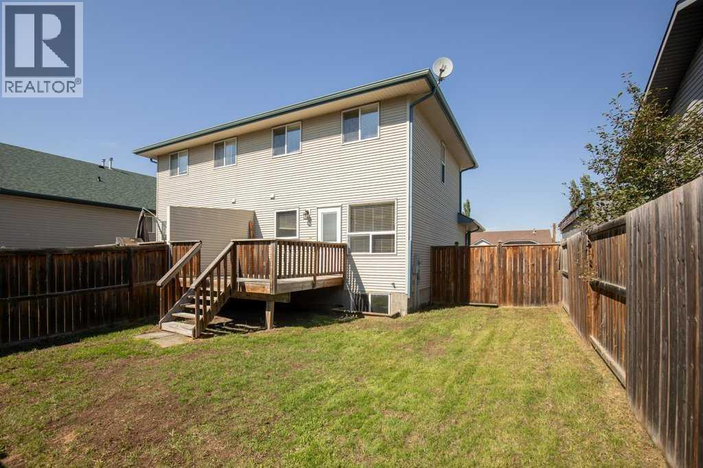 Listing photo – 127 Lyons Close, Red Deer