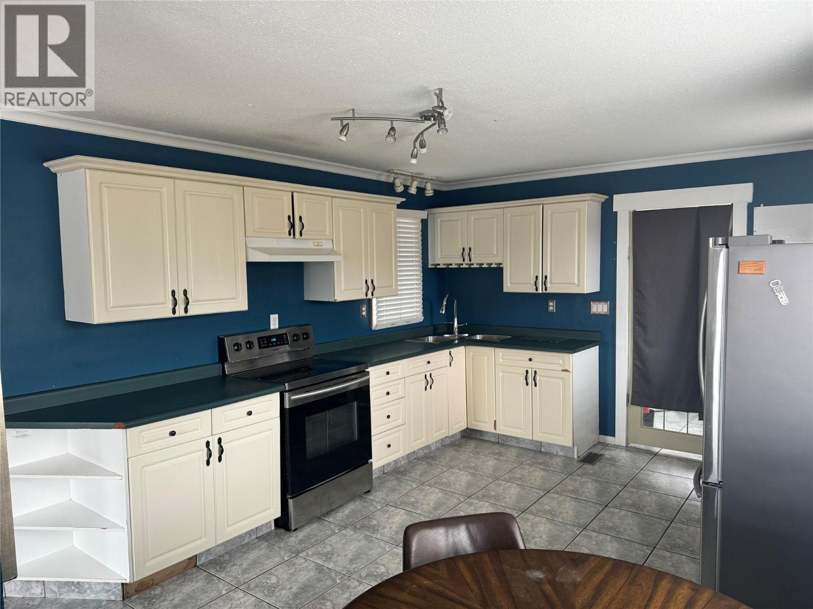  1350 Bentien Road, Kelowna