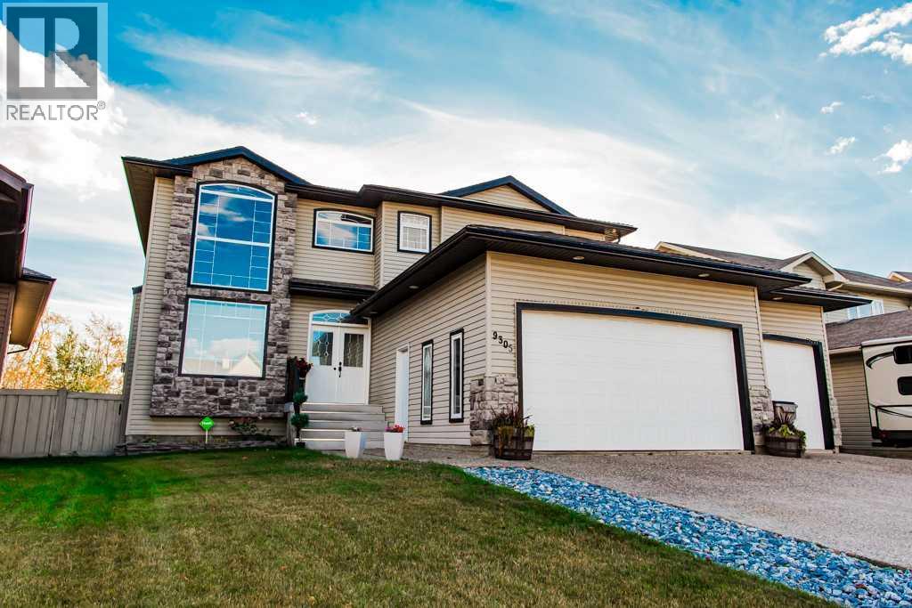 9305 Lakeshore Court, Grande Prairie, Alberta, T8X1S4