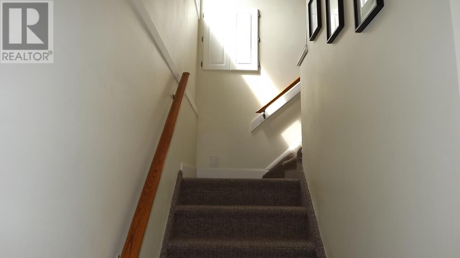 156 Hillside DR S - Image 15