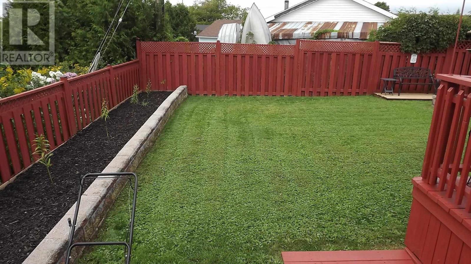 156 Hillside DR S - Image 34