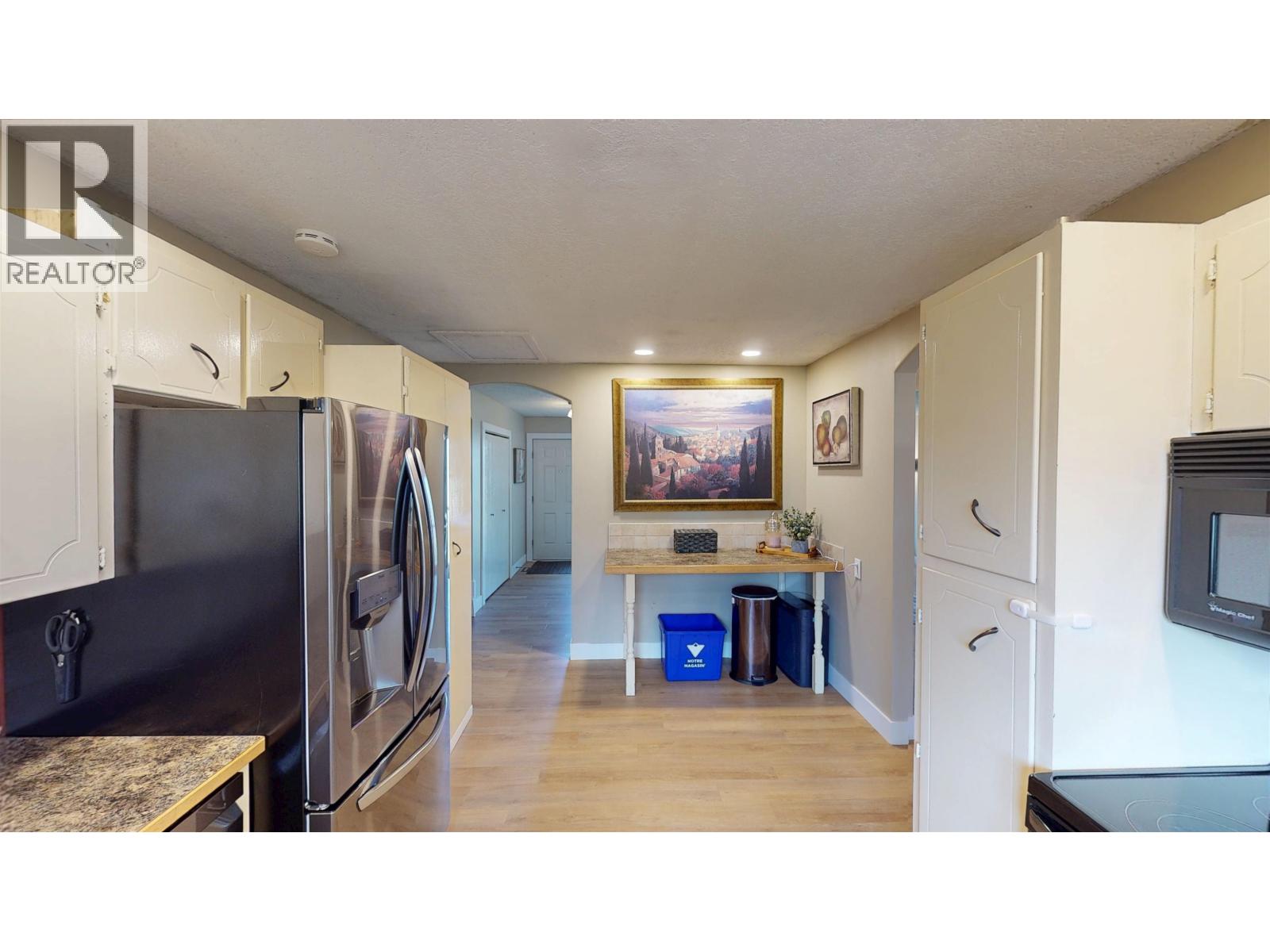 9419 106 AVENUE - Image 16