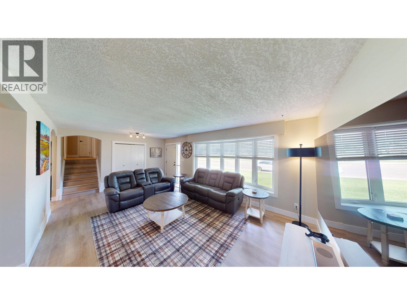 9419 106 AVENUE - Image 11