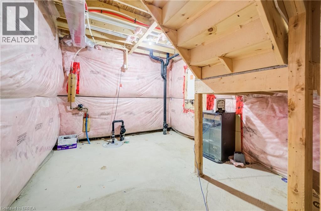 38 SINDEN Road - 22