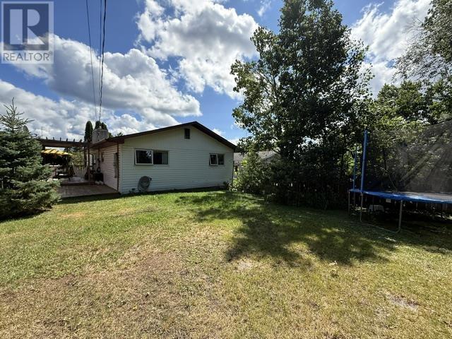 120 Minto Cres - Image 31
