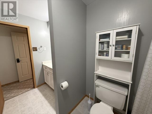 120 Minto Cres - Image 24