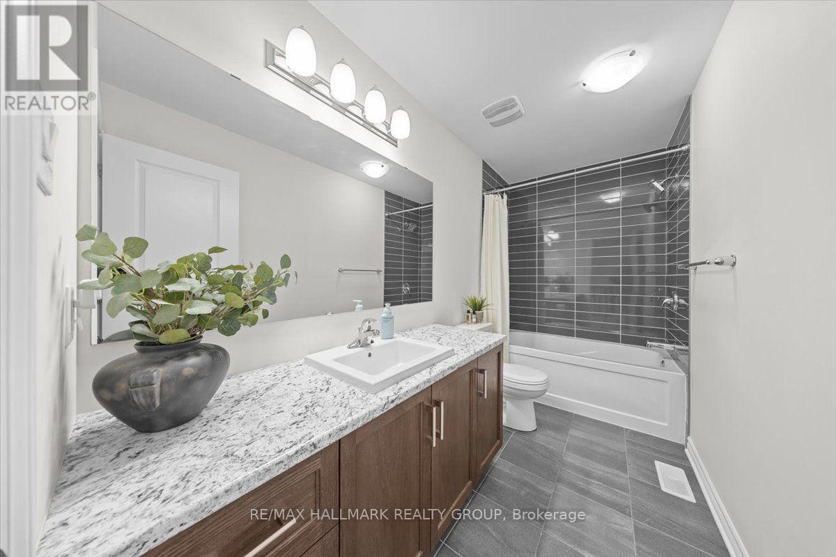 213 KINDERWOOD WAY - Image 36