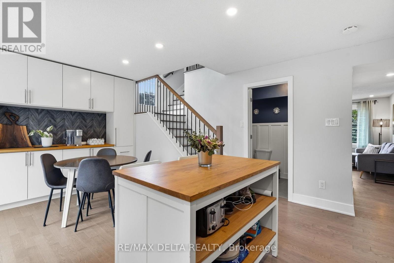 991 DIANNE STREET - Image 14