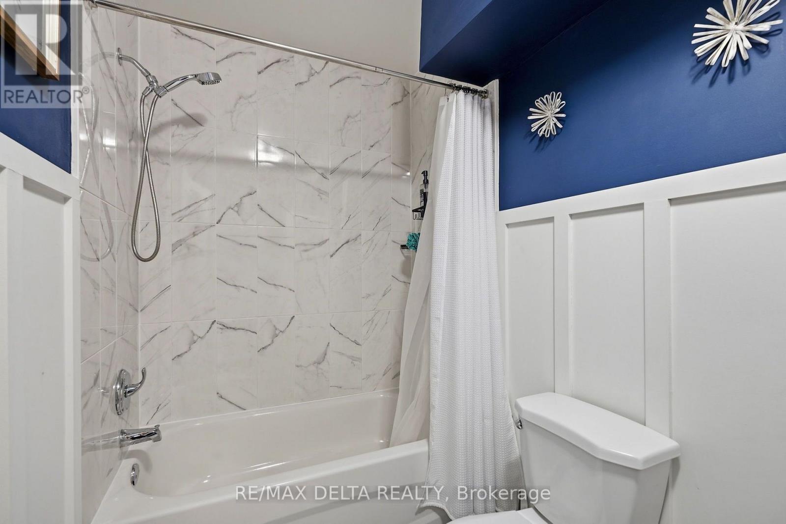 991 DIANNE STREET - Image 20