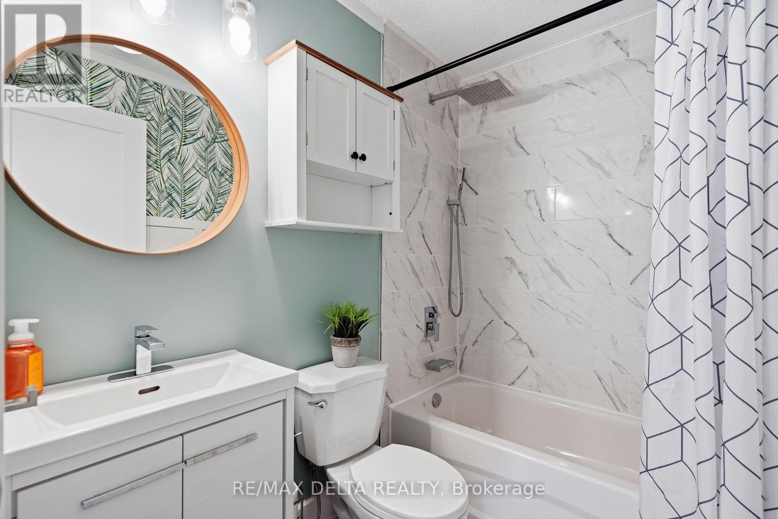 991 DIANNE STREET - Image 24
