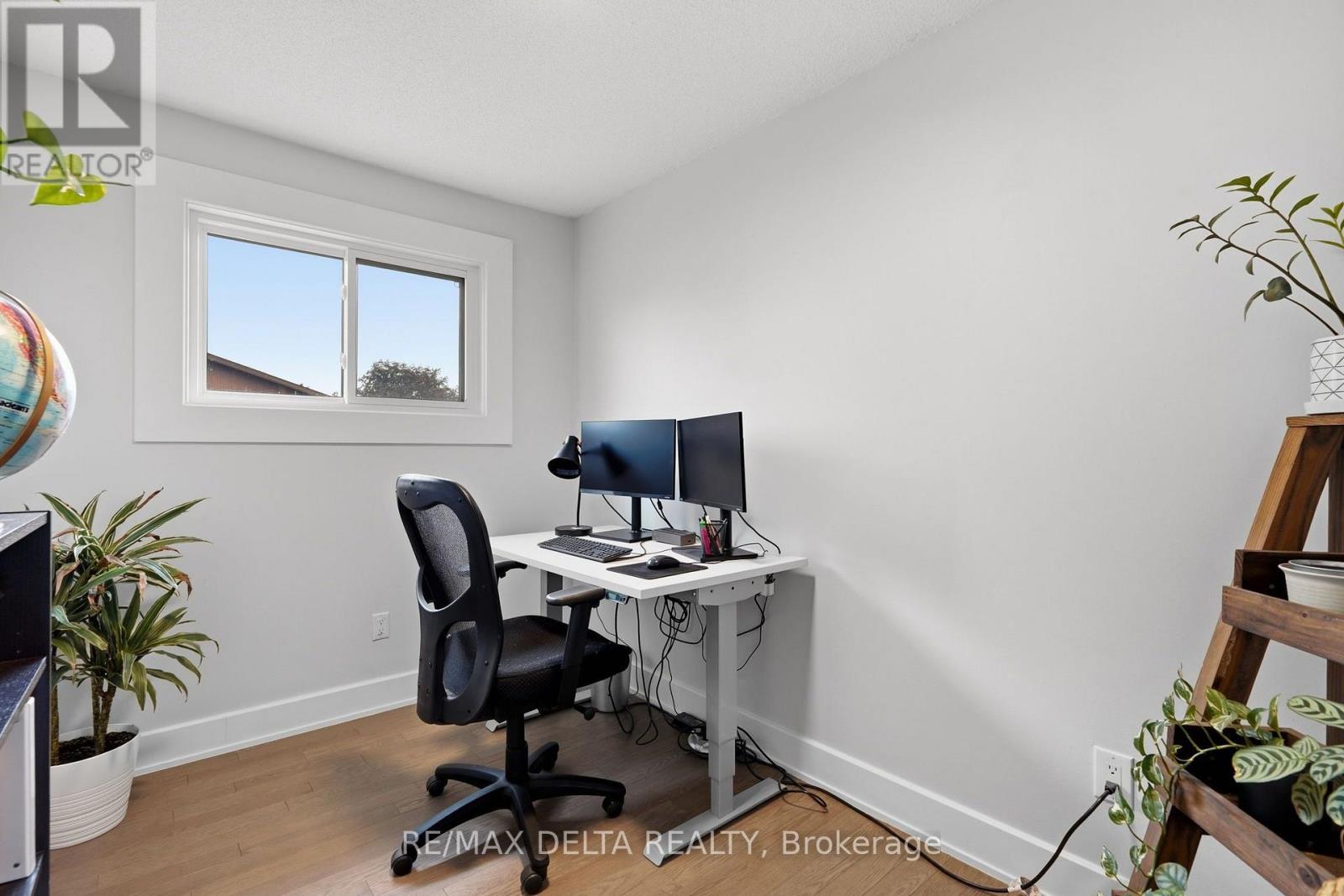 991 DIANNE STREET - Image 26
