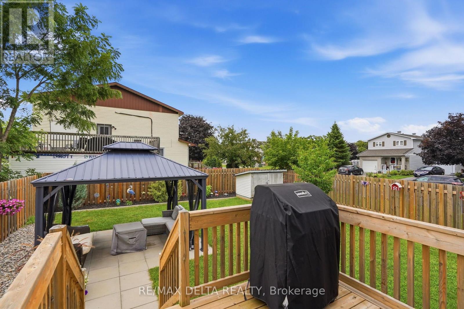 991 DIANNE STREET - Image 37