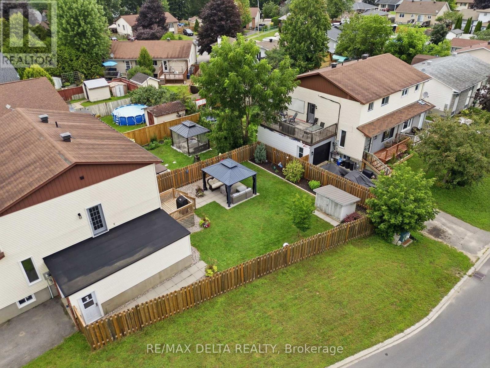 991 DIANNE STREET - 43