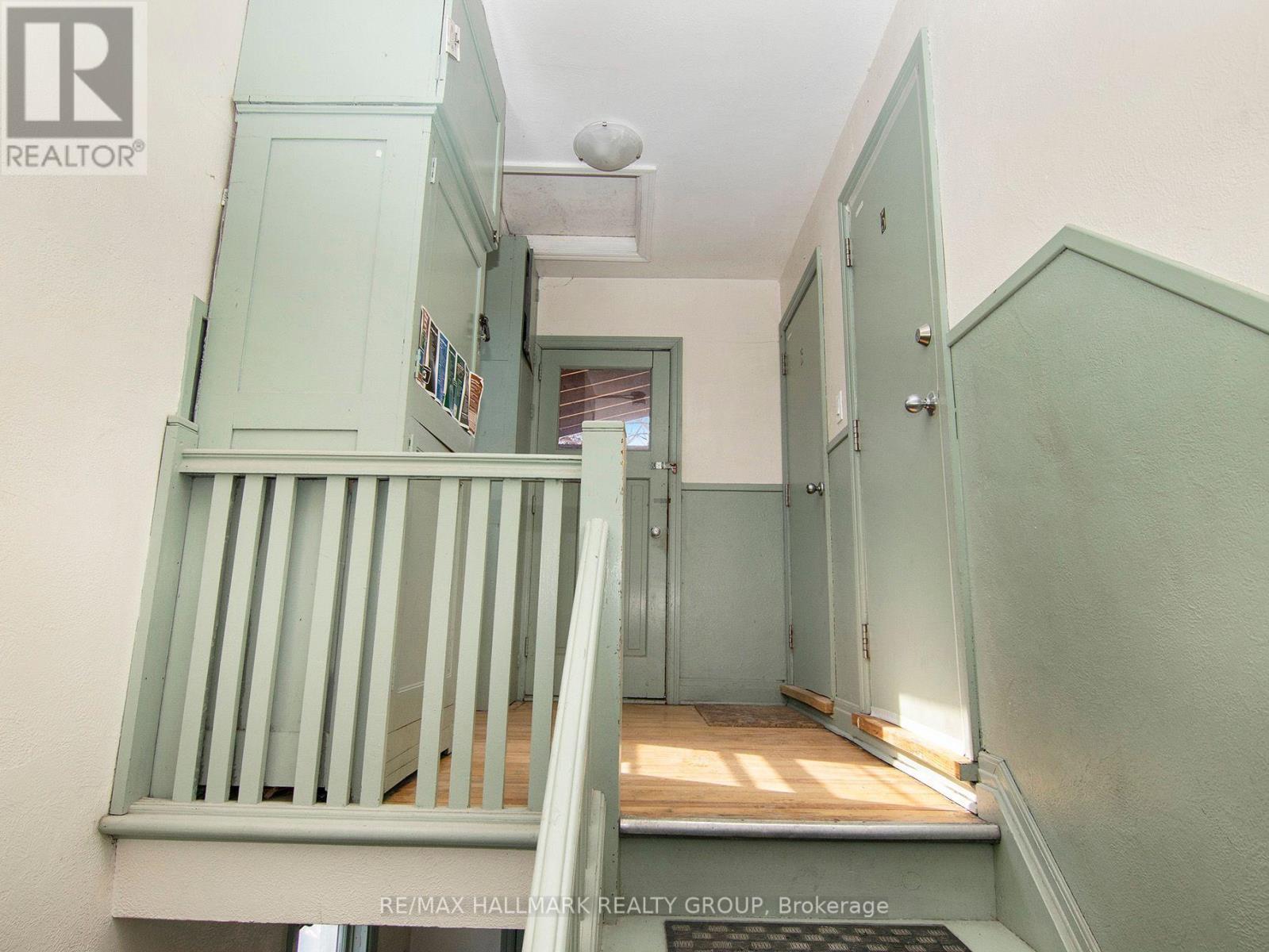 72 PRETORIA AVENUE - 22