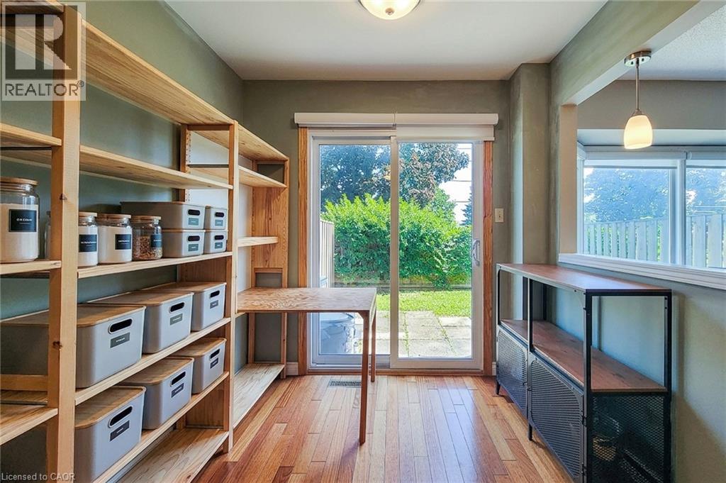 #50 502 BARTON Street - 19