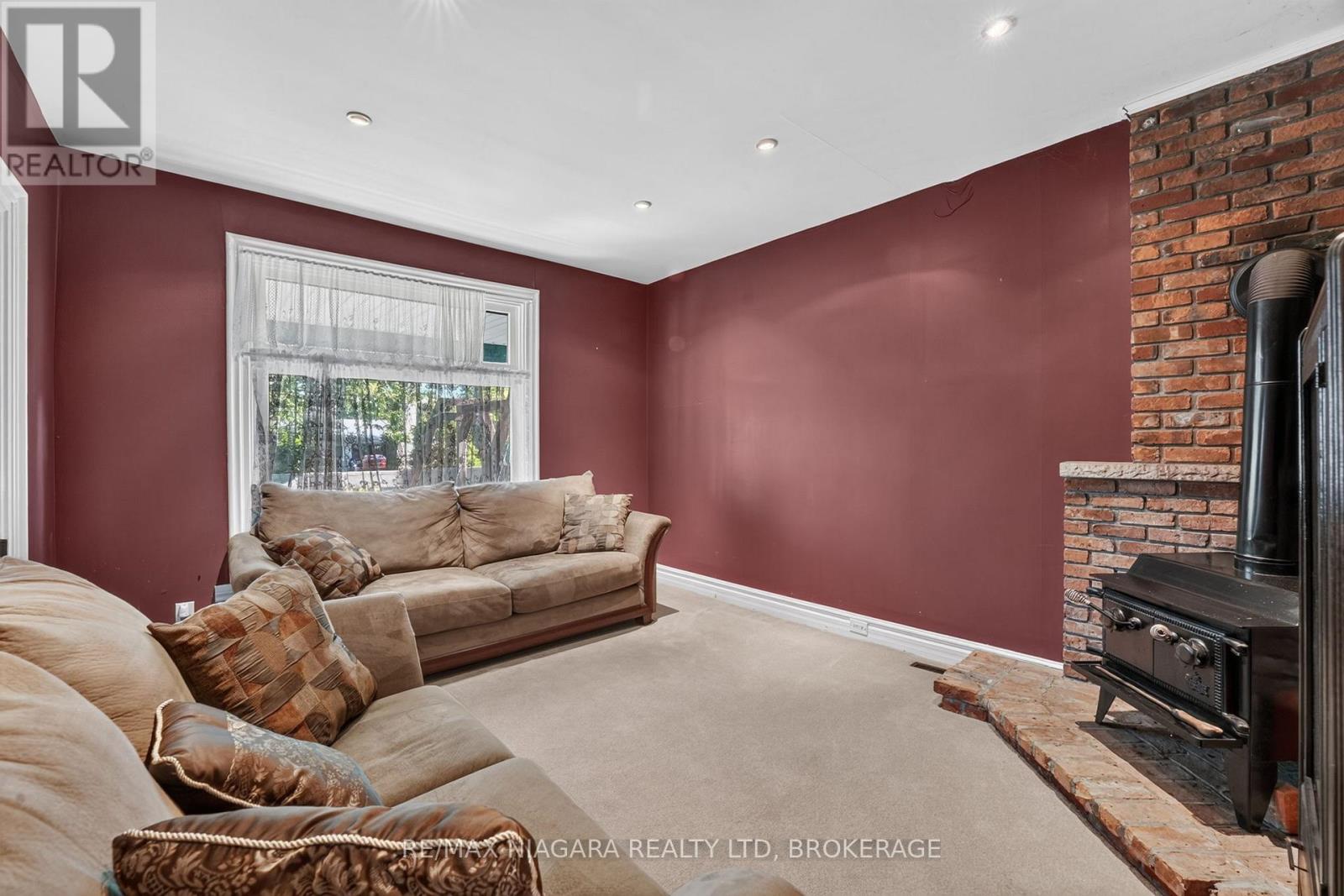 3776 BERTIE STREET - 10