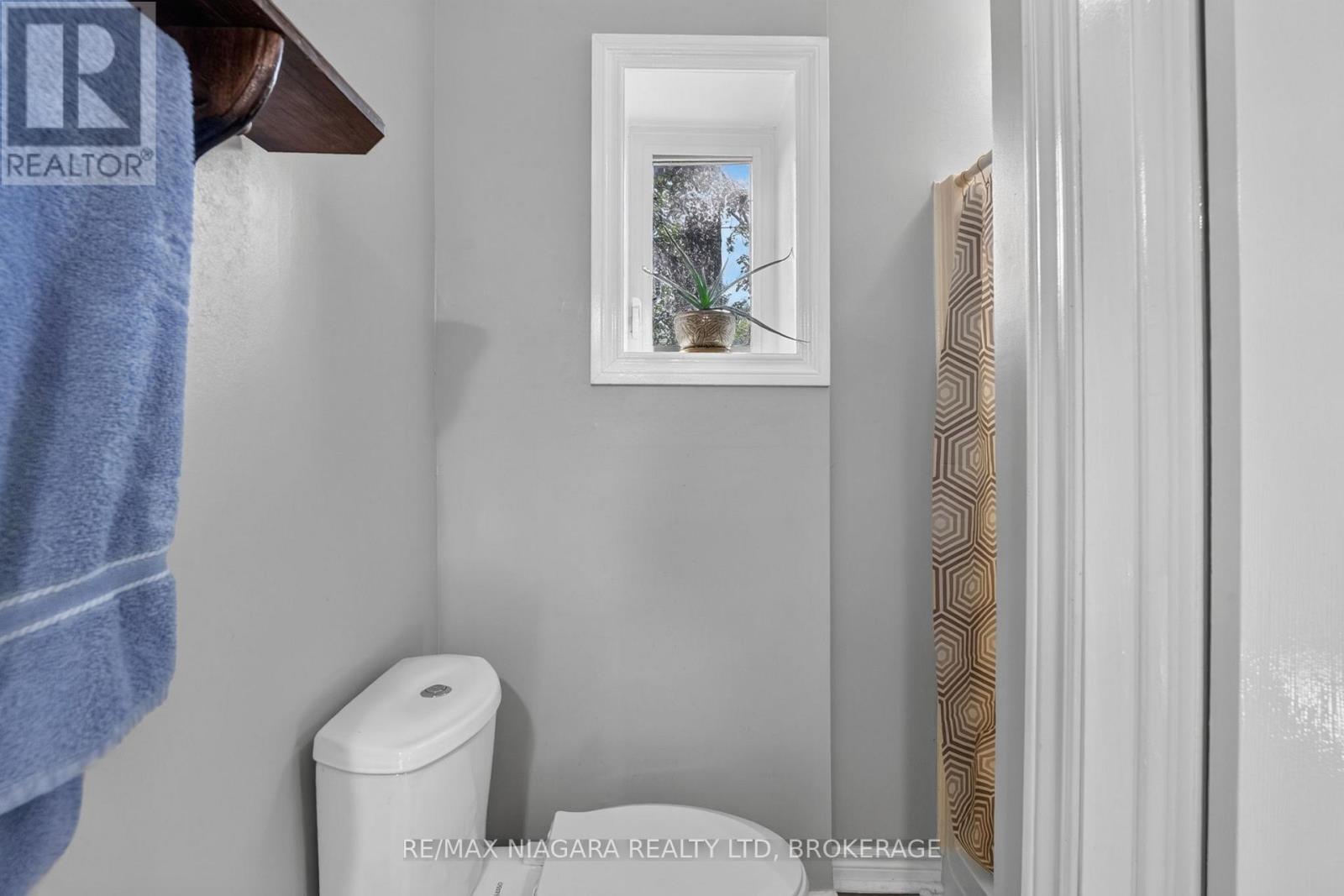 3776 BERTIE STREET - Image 18