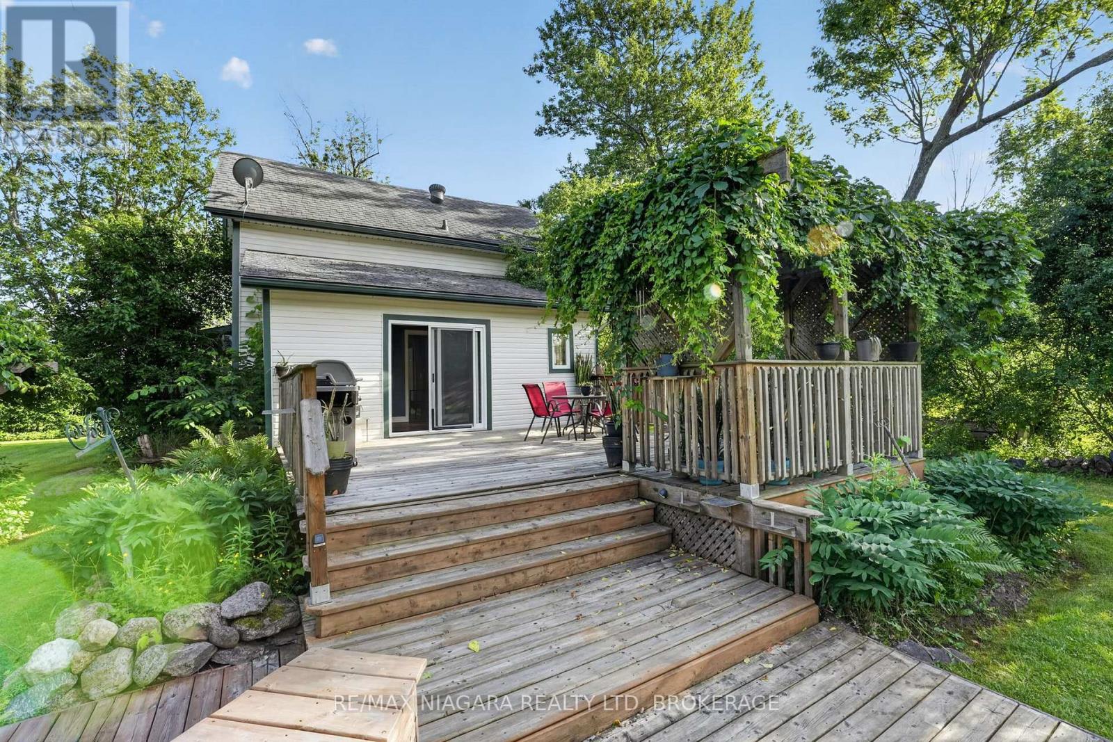 3776 BERTIE STREET - Image 37