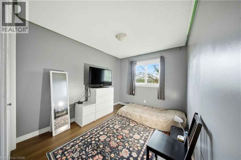 #16 384 LIMERIDGE Road E - Image 31