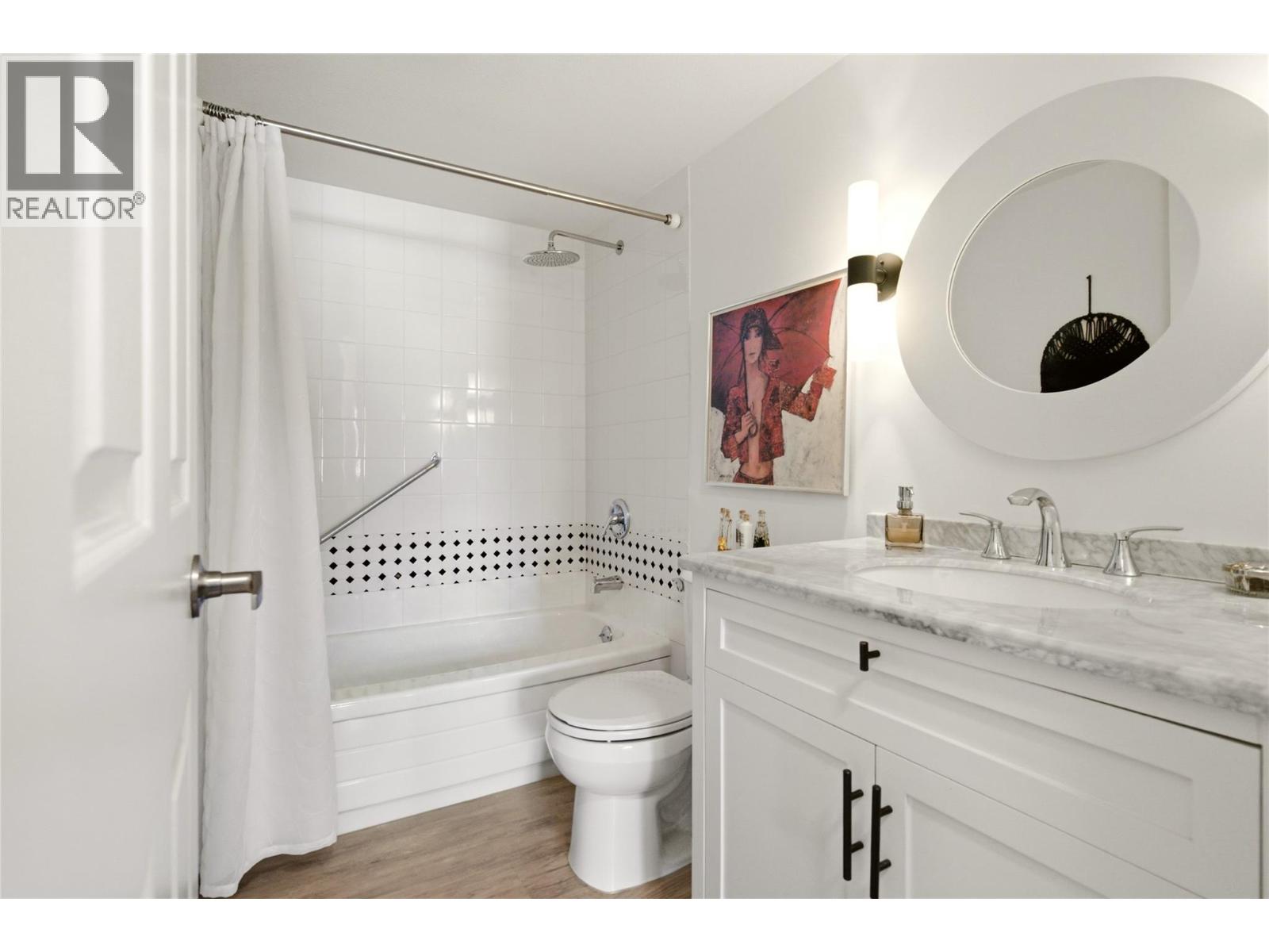 940 Glenwood Avenue Unit# 212, Kelowna