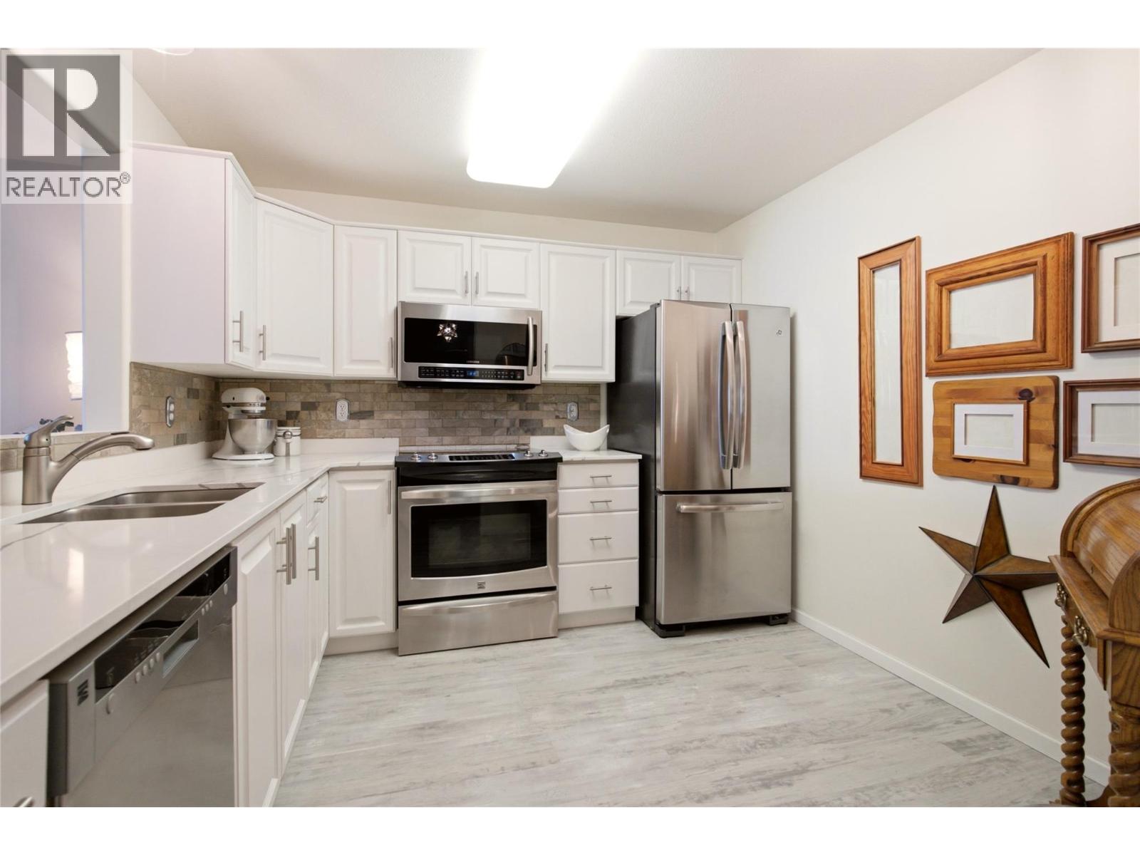940 Glenwood Avenue Unit# 212, Kelowna
