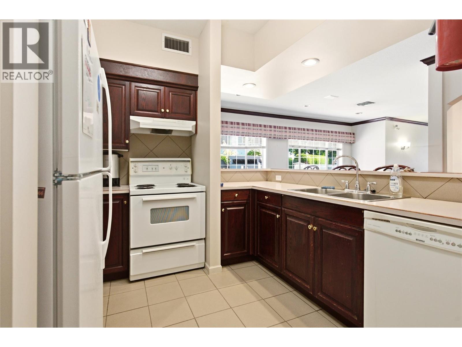 940 Glenwood Avenue Unit# 212, Kelowna