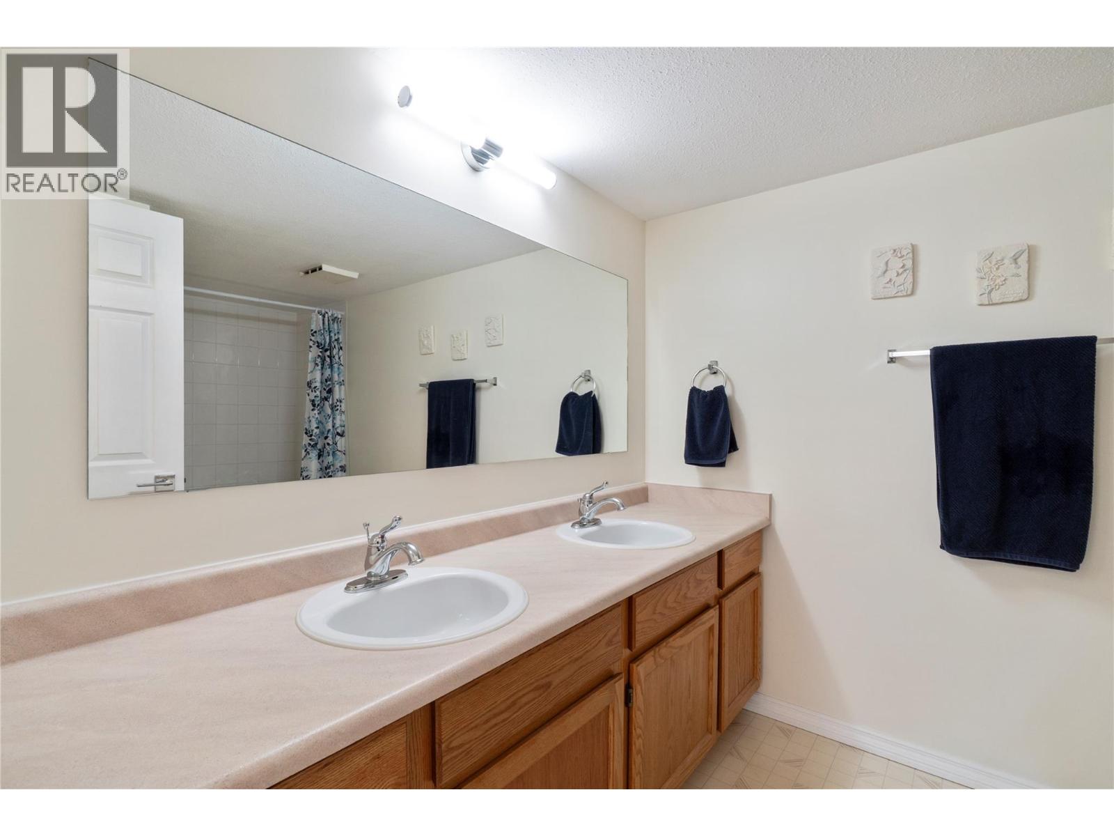 250 5 Street SE Unit# 107, Salmon Arm