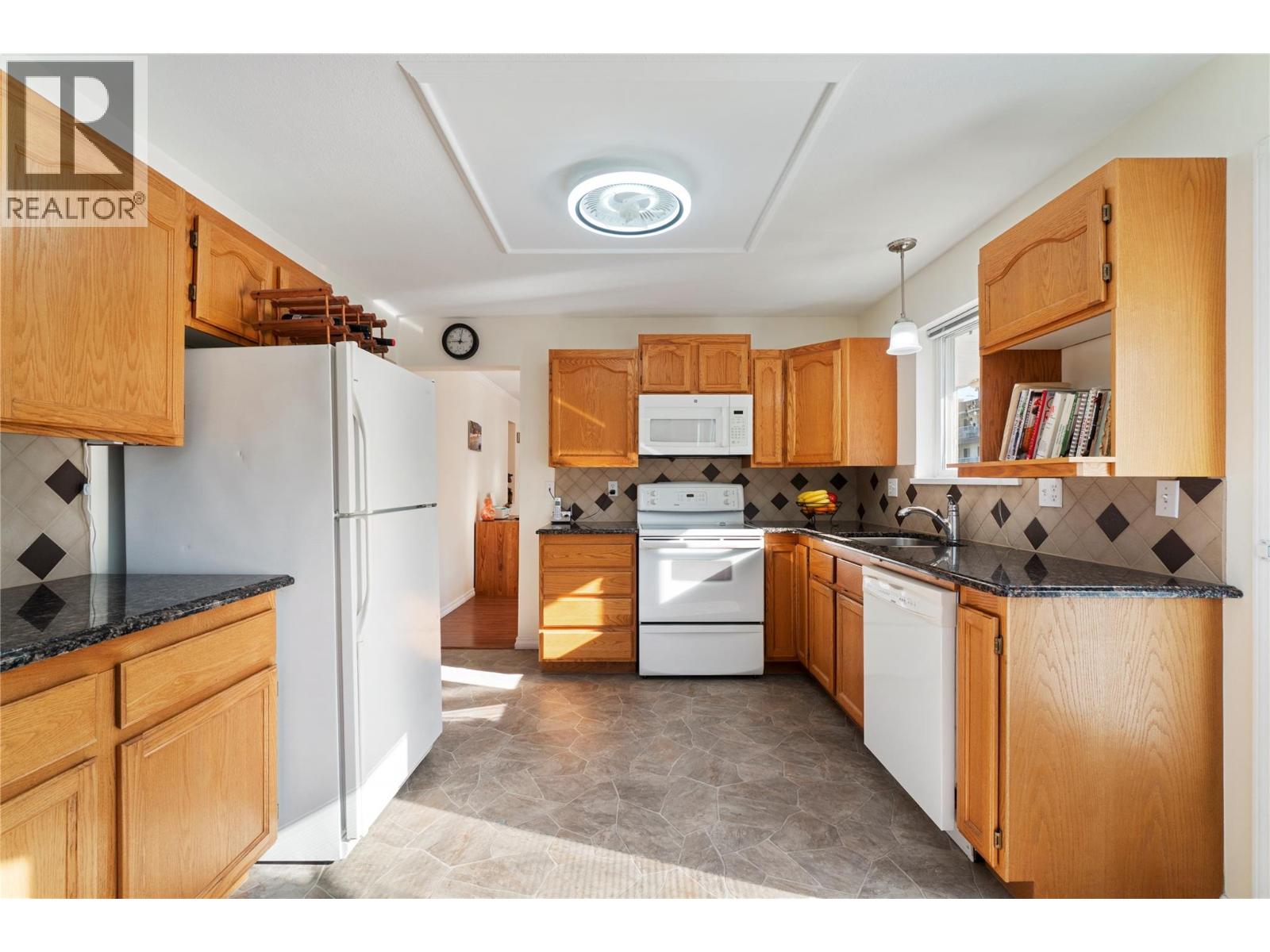250 5 Street SE Unit# 107, Salmon Arm