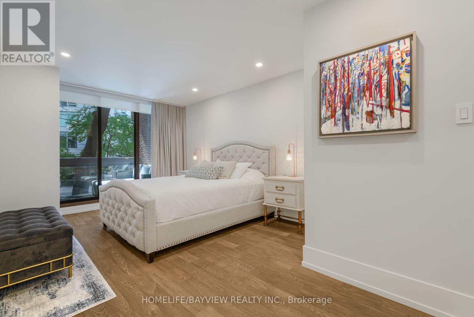 #108 15 MCMURRICH STREET - 25