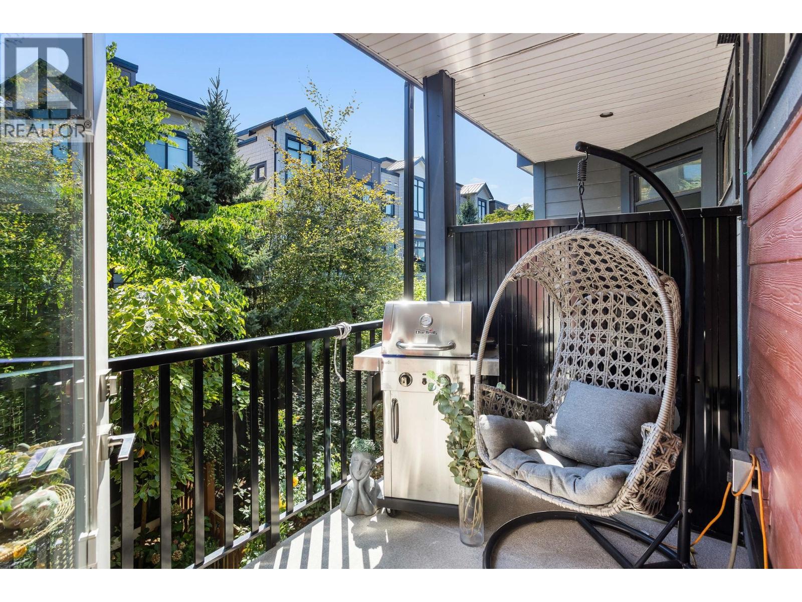 4 188 WOOD STREET, New Westminster