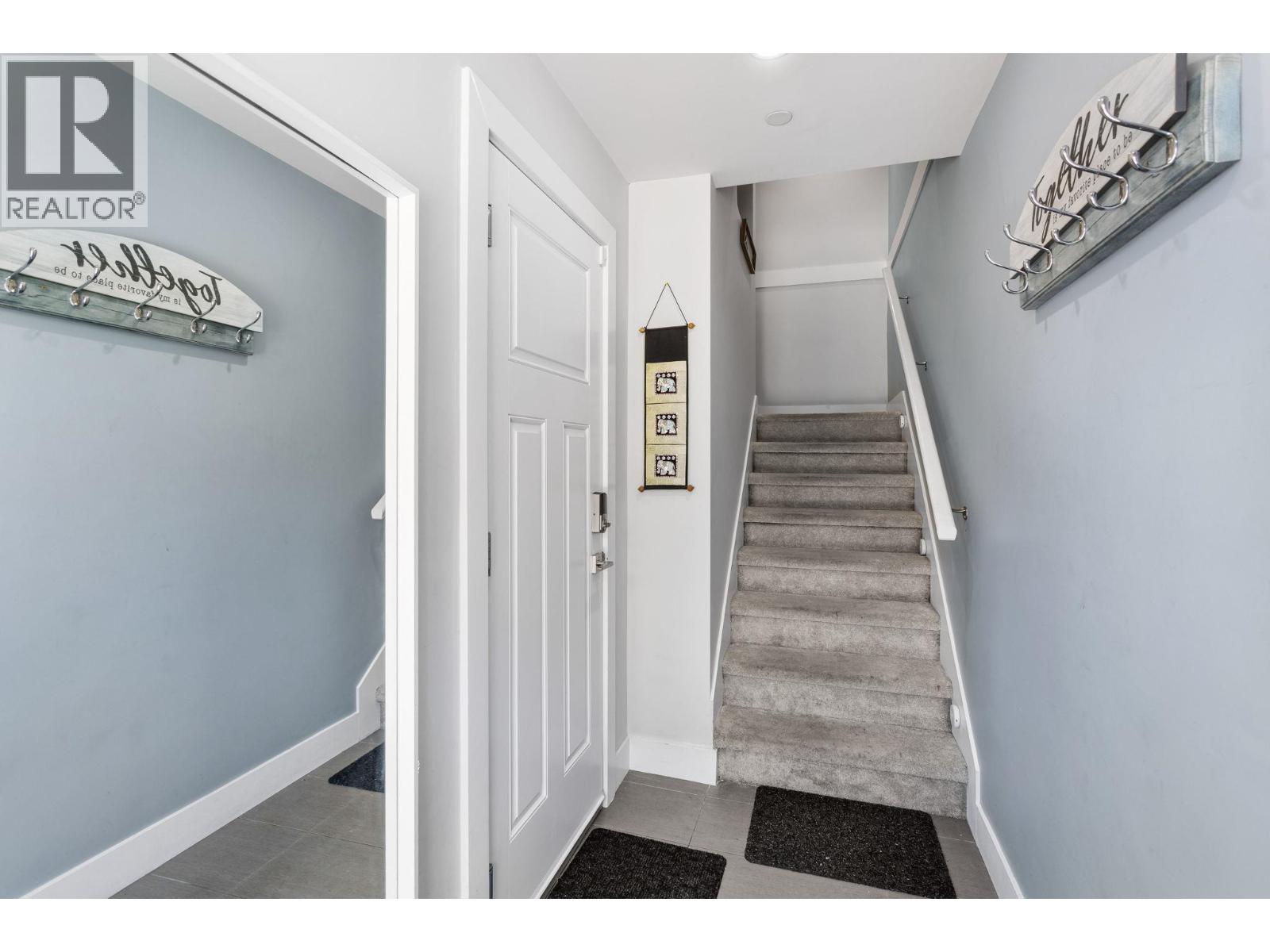 4 188 WOOD STREET, New Westminster