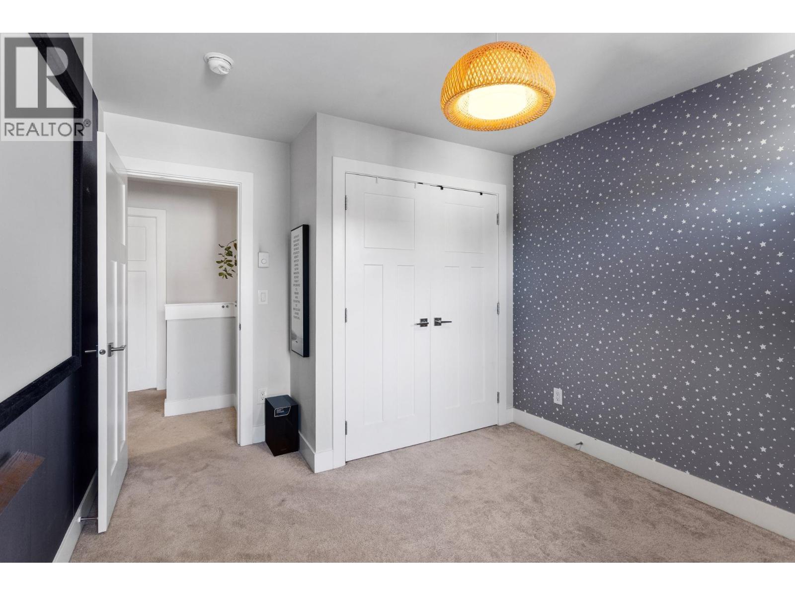 4 188 WOOD STREET, New Westminster