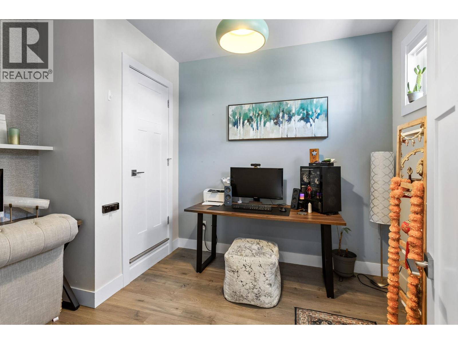 4 188 WOOD STREET, New Westminster