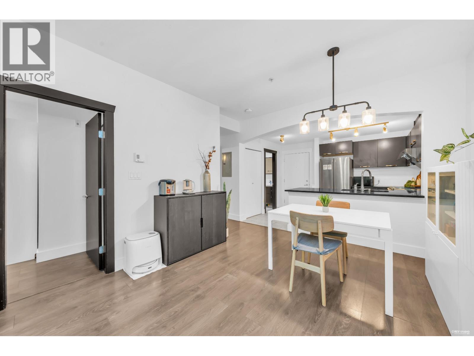110 7488 BYRNEPARK WALK, Burnaby
