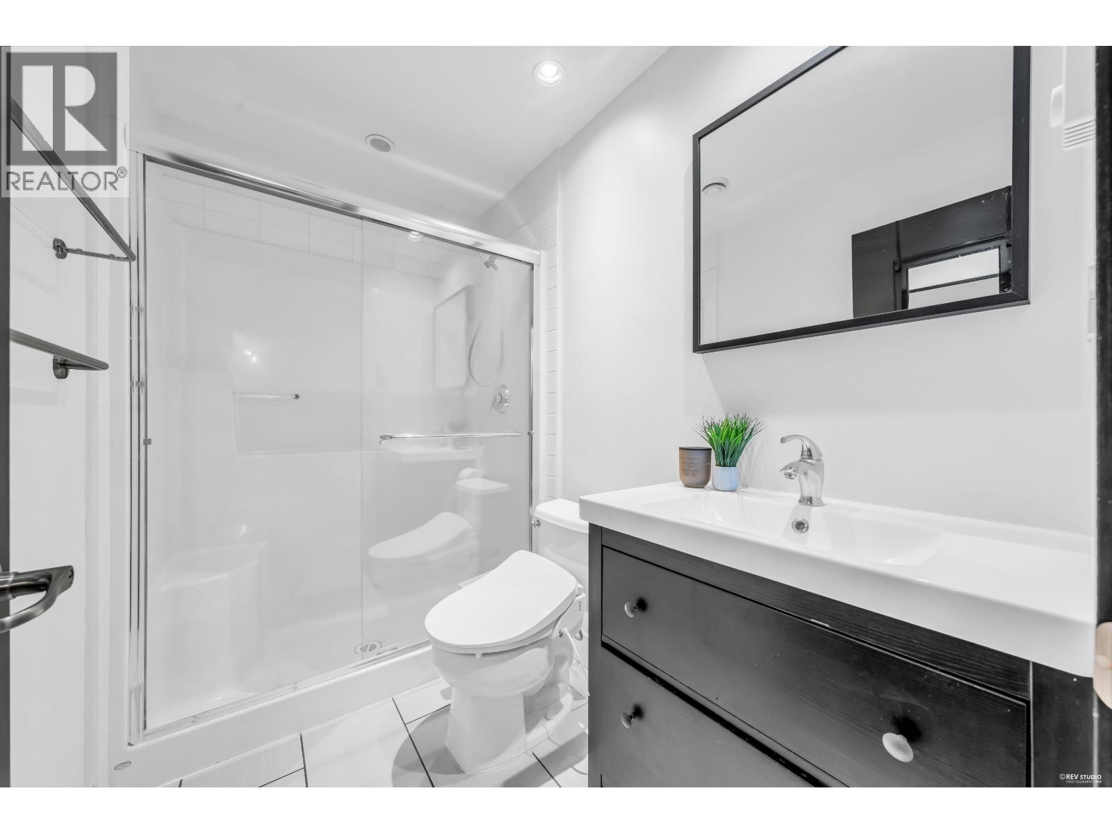 110 7488 BYRNEPARK WALK, Burnaby