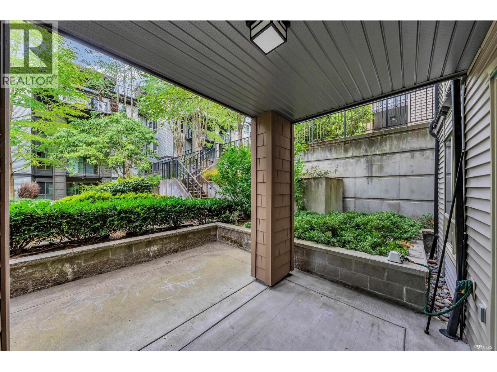 110 7488 BYRNEPARK WALK, Burnaby