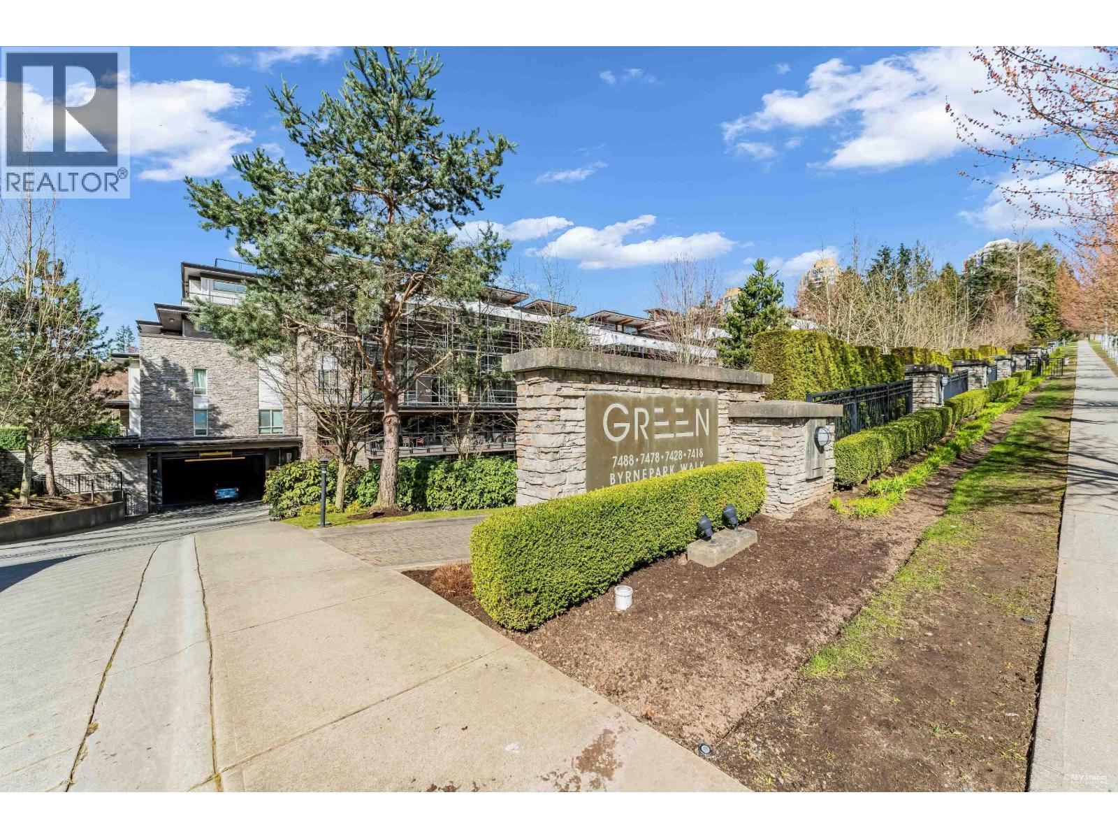 110 7488 BYRNEPARK WALK, Burnaby