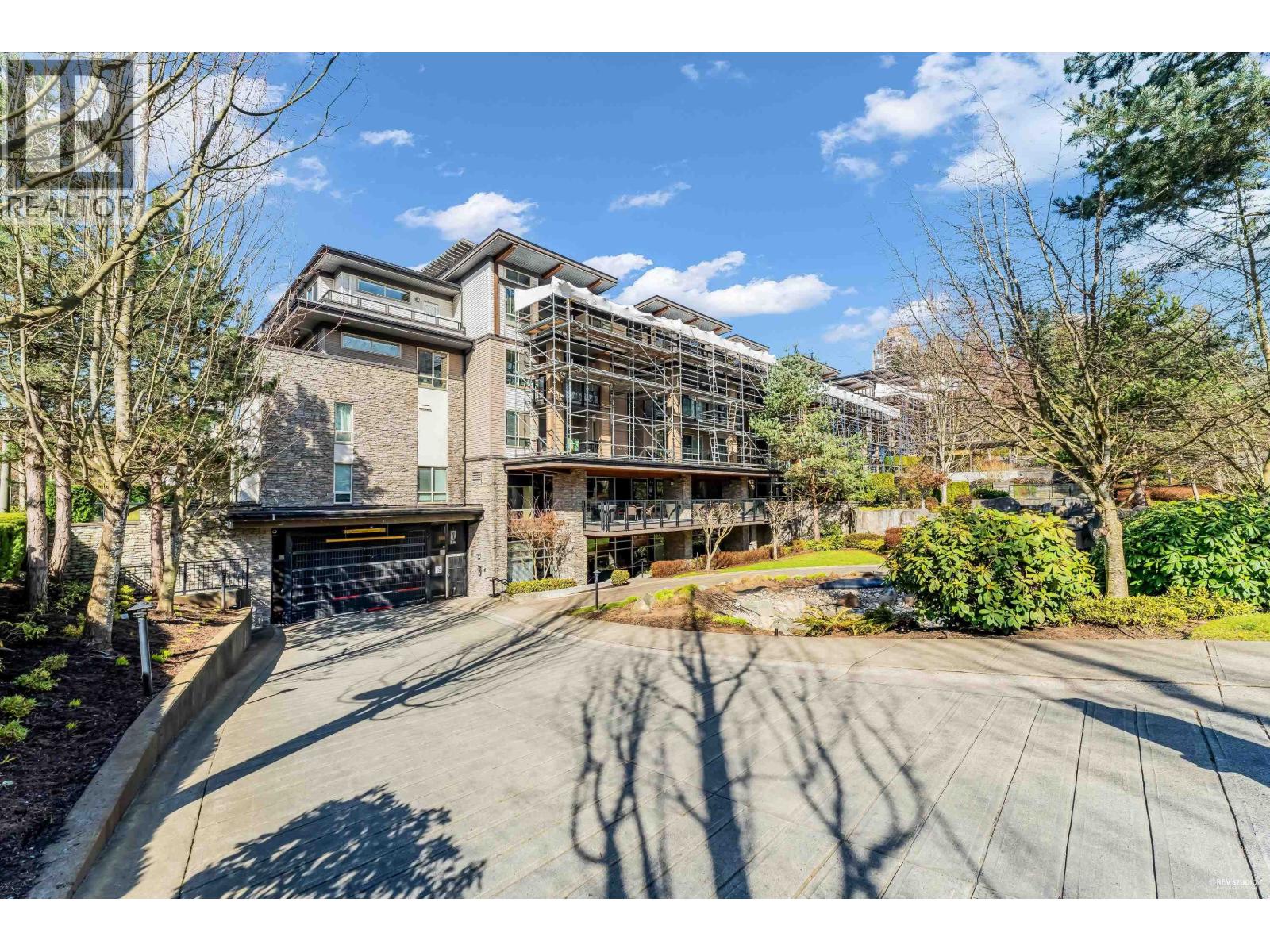 110 7488 BYRNEPARK WALK, Burnaby