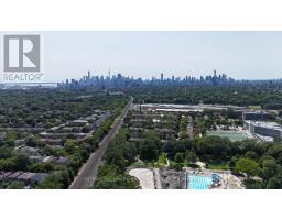 821 Craven Road, Toronto, ON M4L2Z7 Photo 17