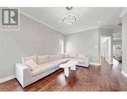 Laundry room - 70 Mallard Marsh Crescent E, Richmond Hill, ON L4E4B7 Photo 10