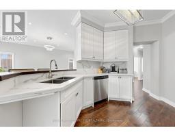 70 Mallard Marsh Crescent E, Richmond Hill, ON L4E4B7 Photo 15